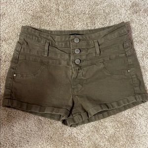 army green high waisted shorts